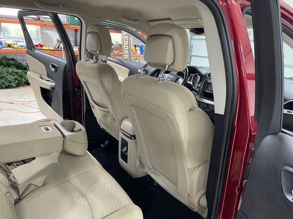 Used 2011 Dodge Journey Mainstreet w/ Popular Equipment Group AWD/4WD image 18
