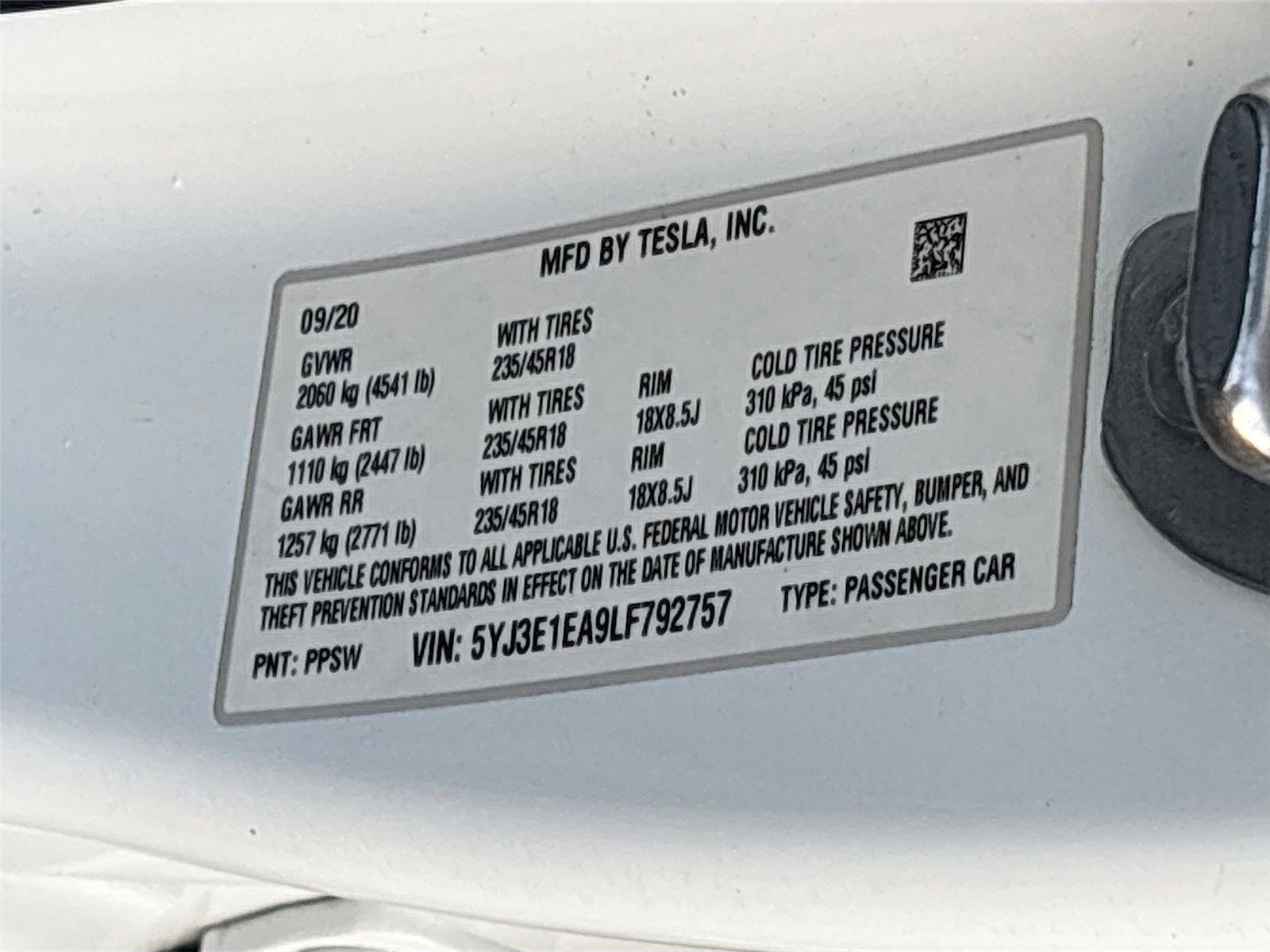 Used 2020 Tesla Model 3 Standard Range image 34