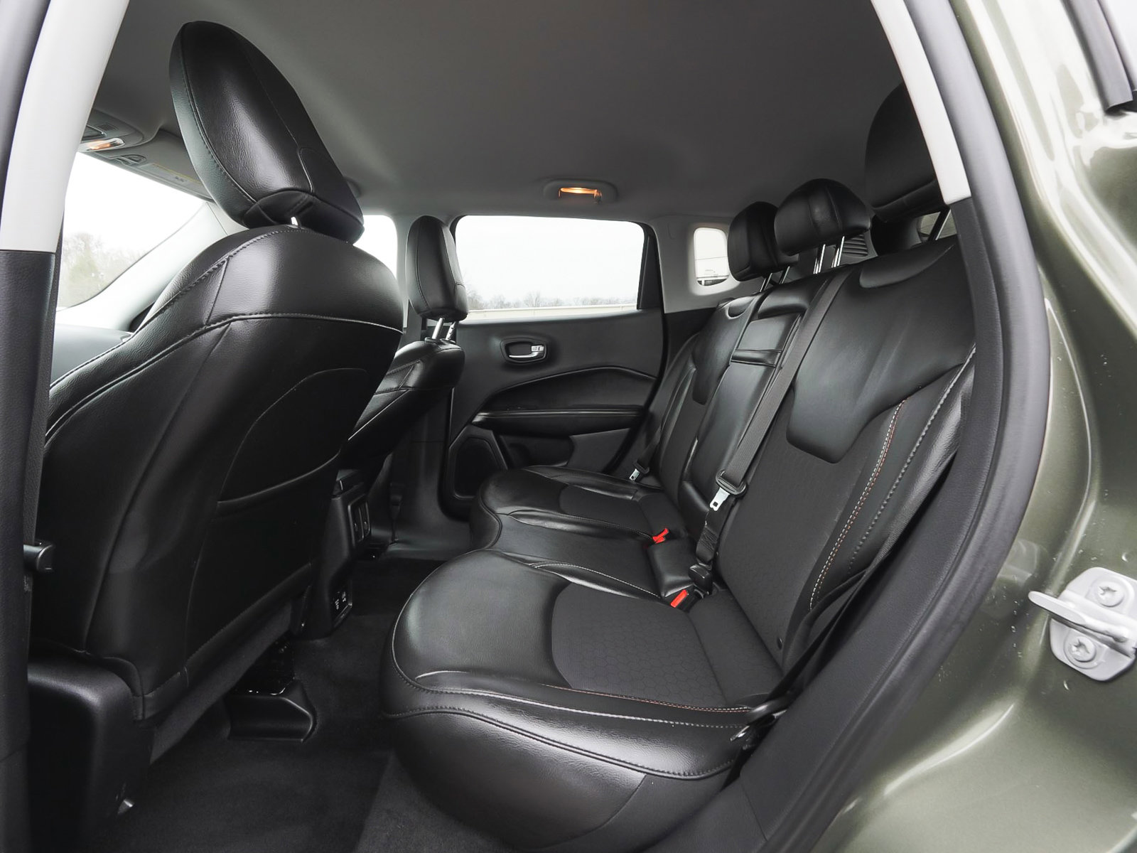 Used 2019 Jeep Compass Latitude w/ Popular Equipment Group image 32