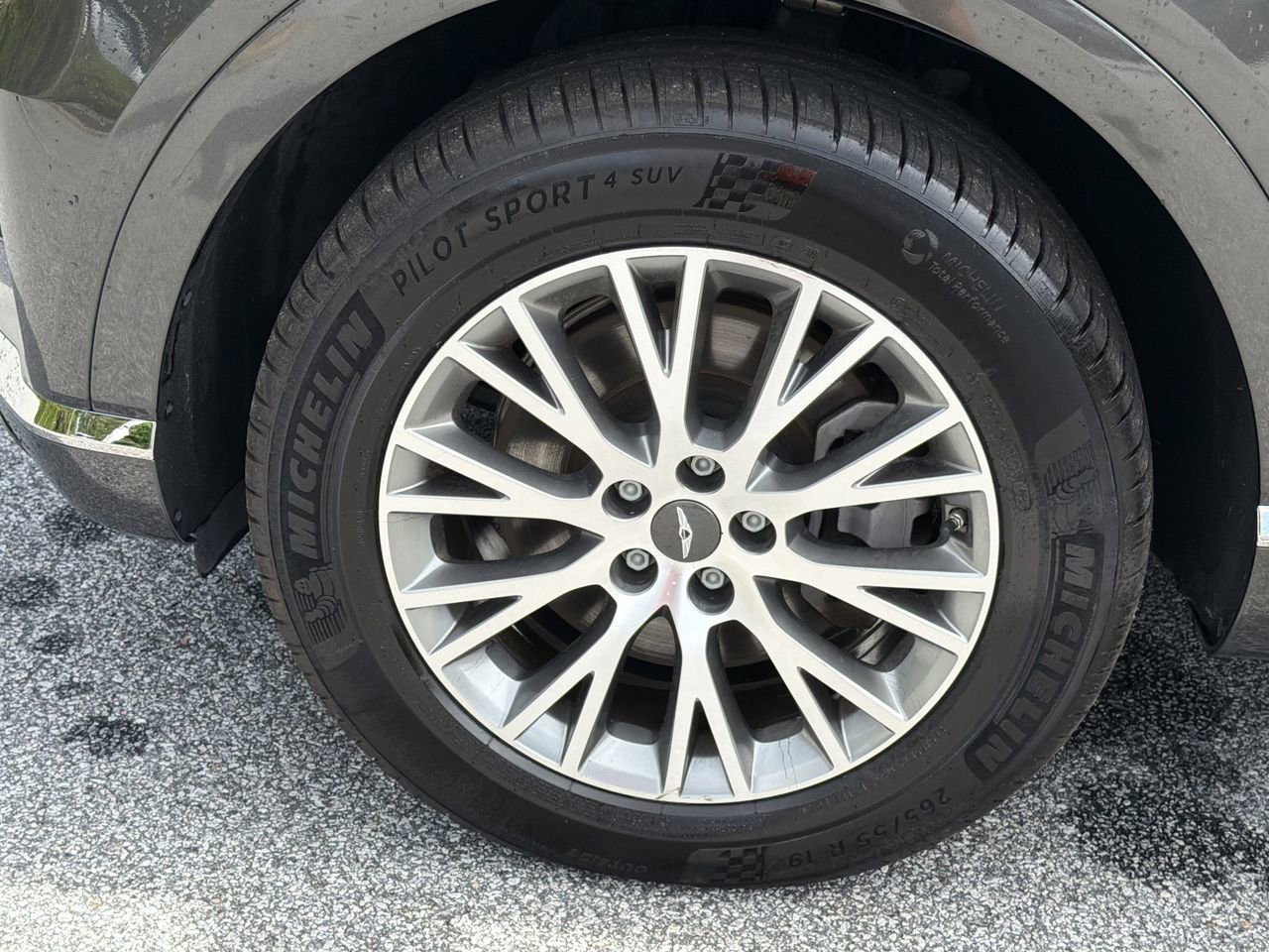 Used 2024 Genesis GV80 2.5T AWD/4WD image 32