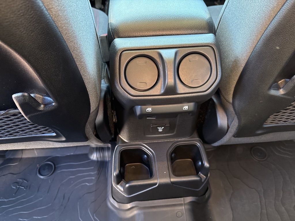 Certified 2024 Jeep Wrangler Unlimited Rubicon w/ Technology Group image 25