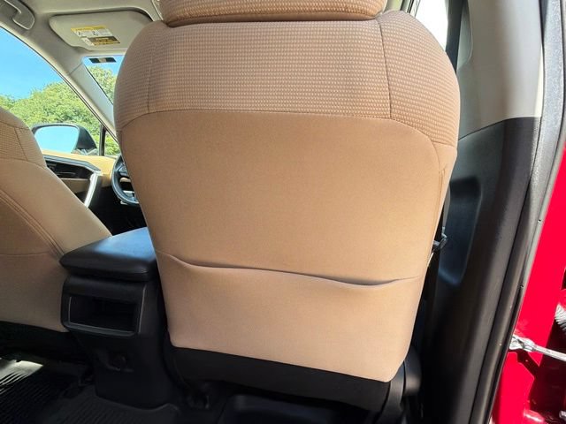 Used 2019 Toyota RAV4 LE FWD image 74