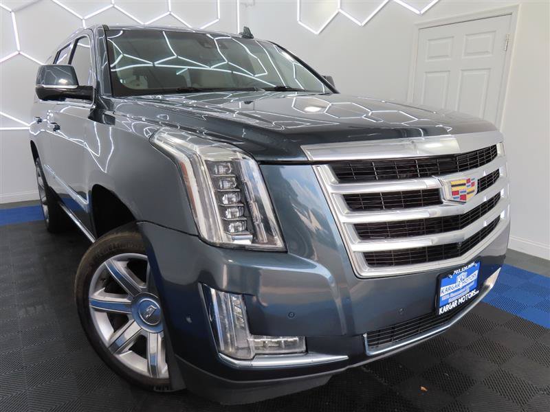 Used 2020 Cadillac Escalade Premium Luxury RWD image 3