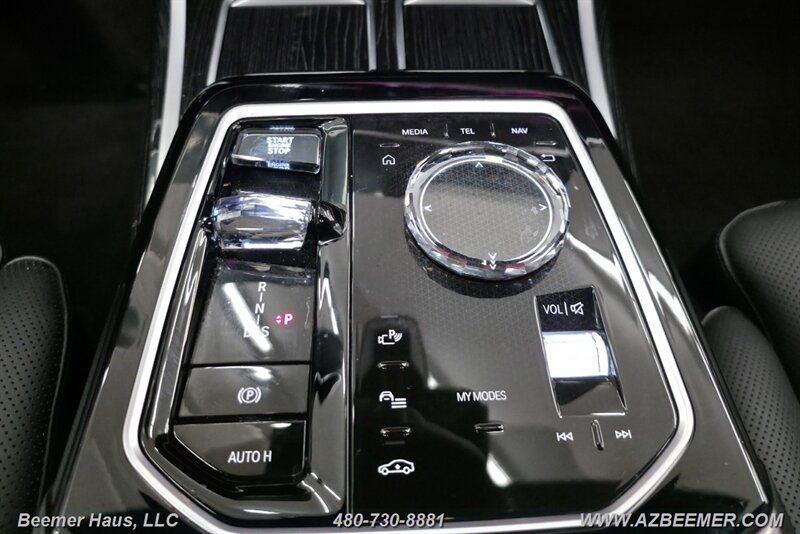 Used 2023 BMW 740i RWD image 27