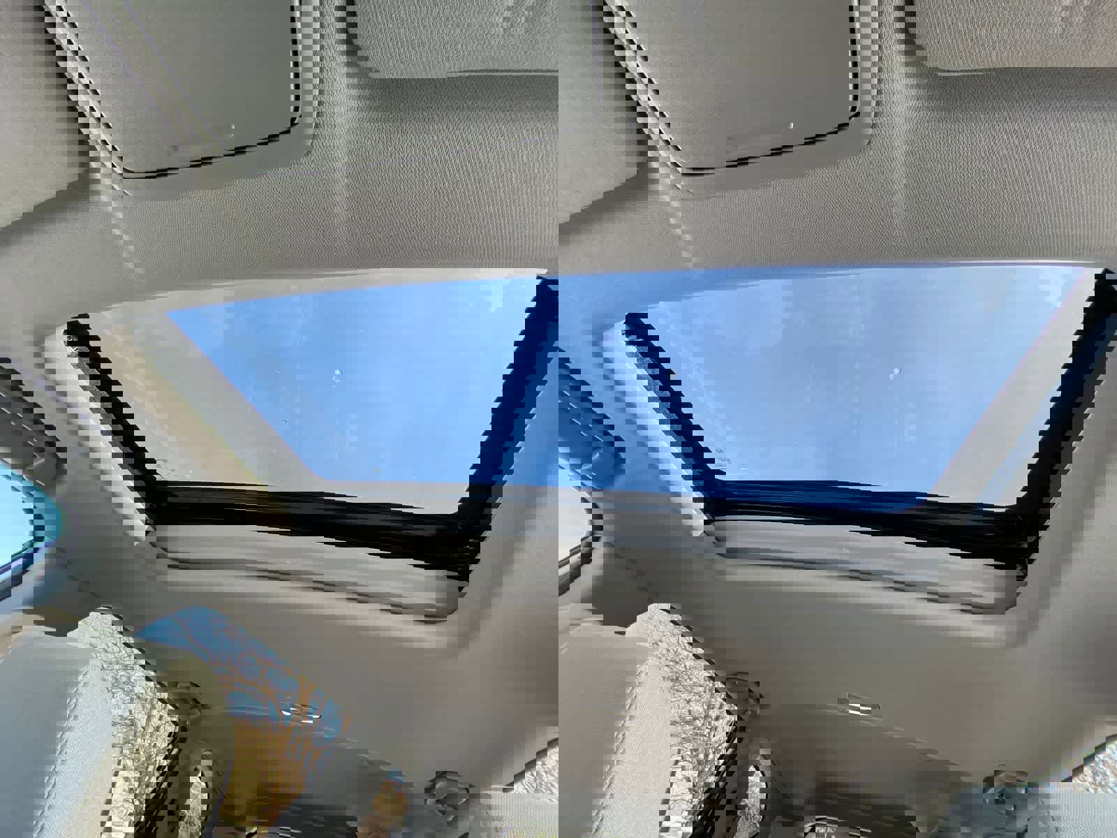 Used 2021 Honda CR-V EX image 27