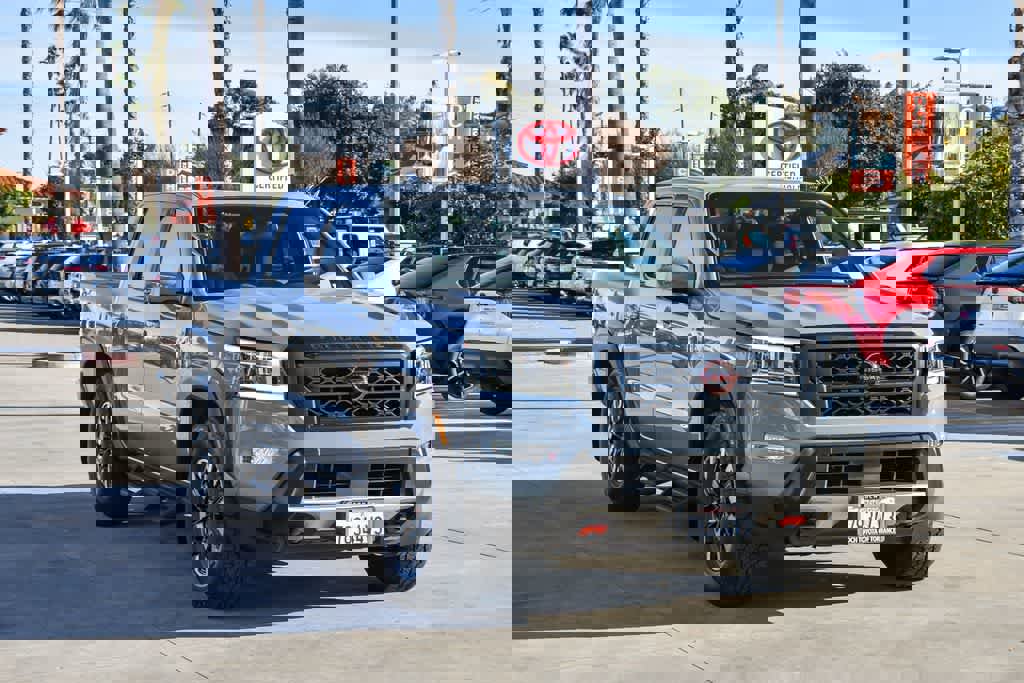 Used 2023 Nissan Frontier Pro-X w/ Tow Package image 3