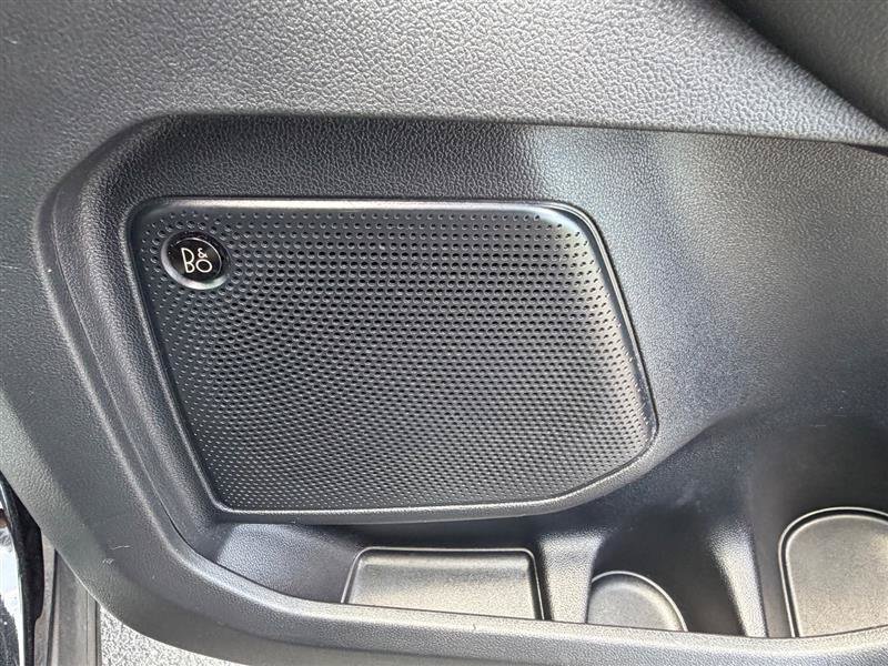 Used 2020 Ford Escape Titanium AWD/4WD image 35