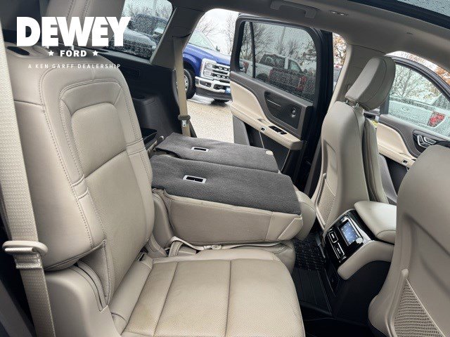 Used 2021 Lincoln Aviator Reserve w/ Equipment Group 201A image 35