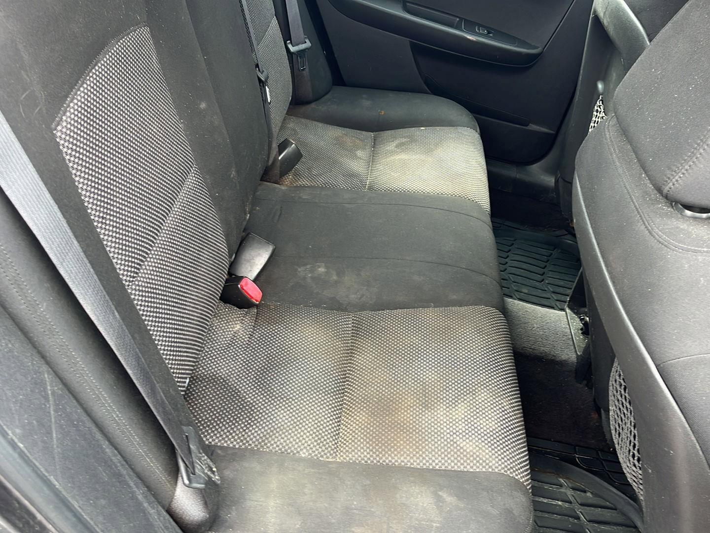 Used 2011 Chevrolet Malibu LT FWD image 23