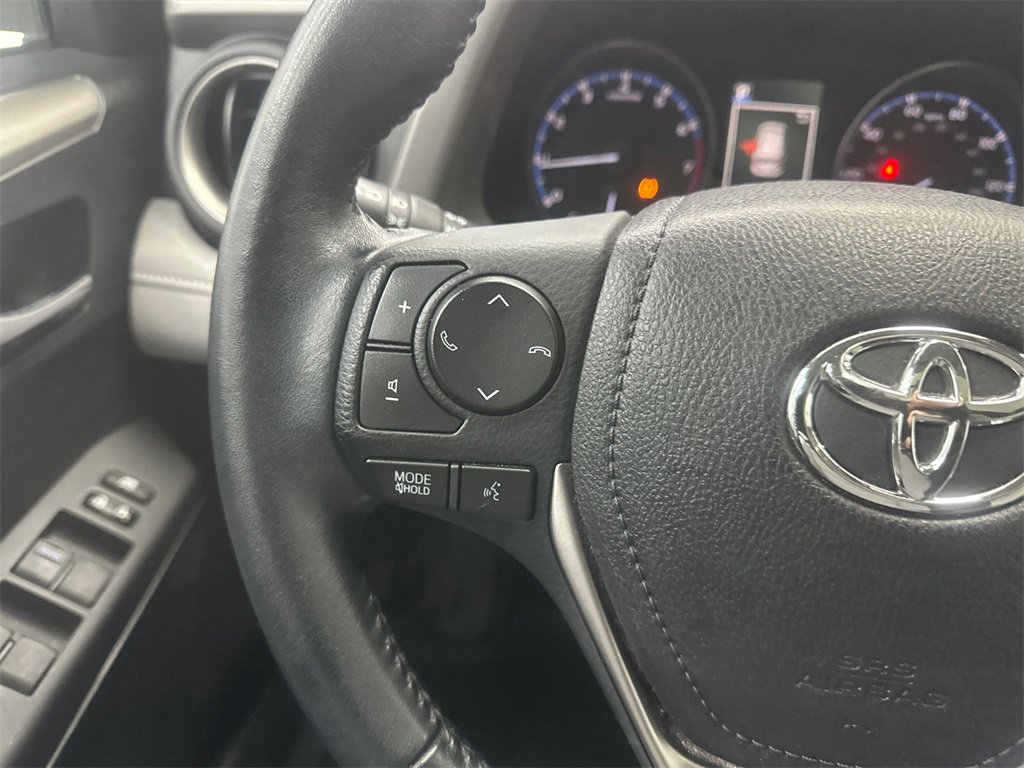 Used 2017 Toyota RAV4 XLE image 27