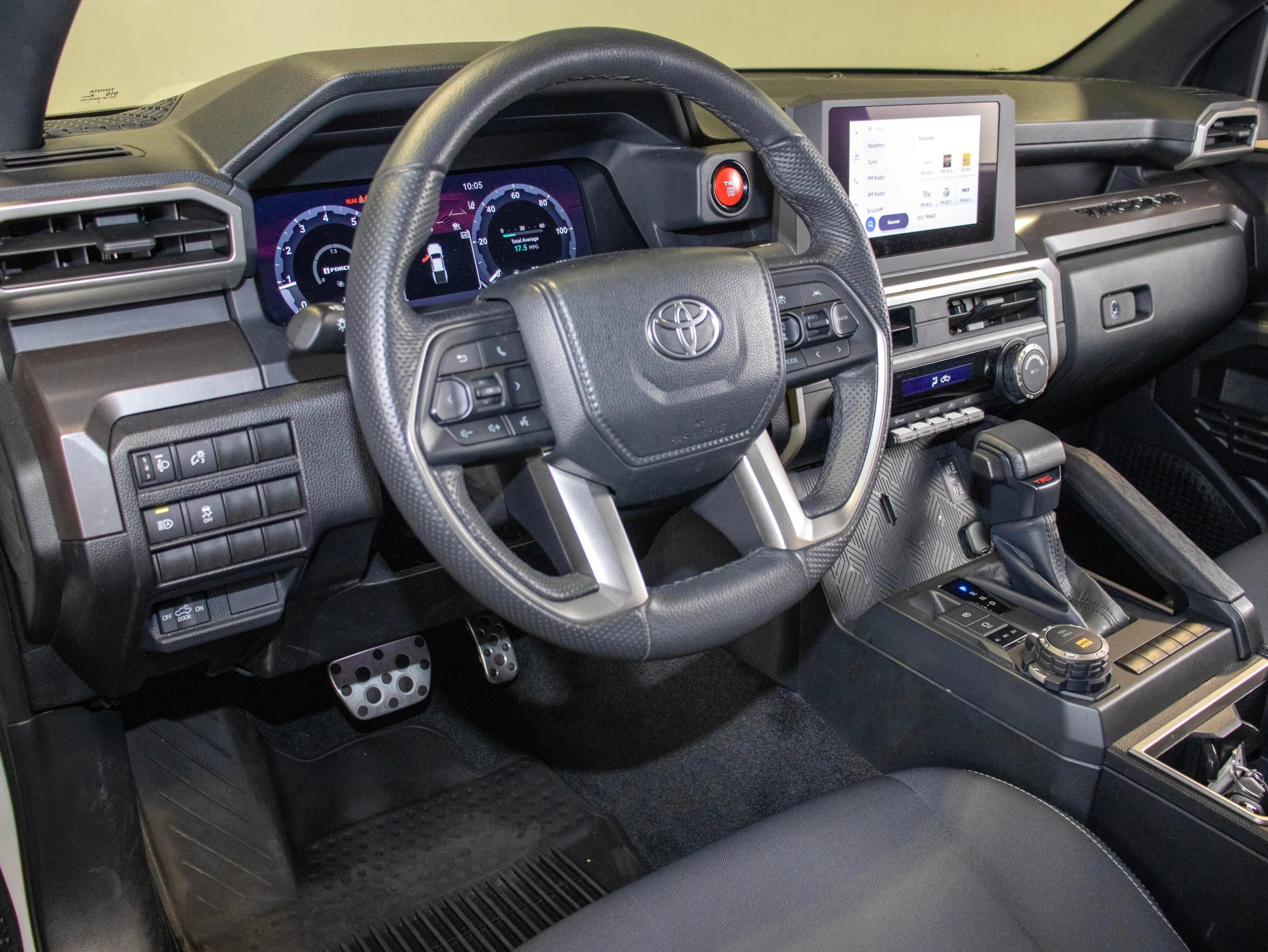 Used 2024 Toyota Tacoma TRD Sport AWD/4WD image 10