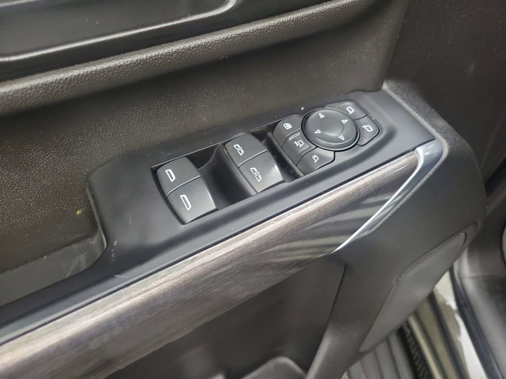 Used 2023 Chevrolet Silverado 3500 LTZ image 11