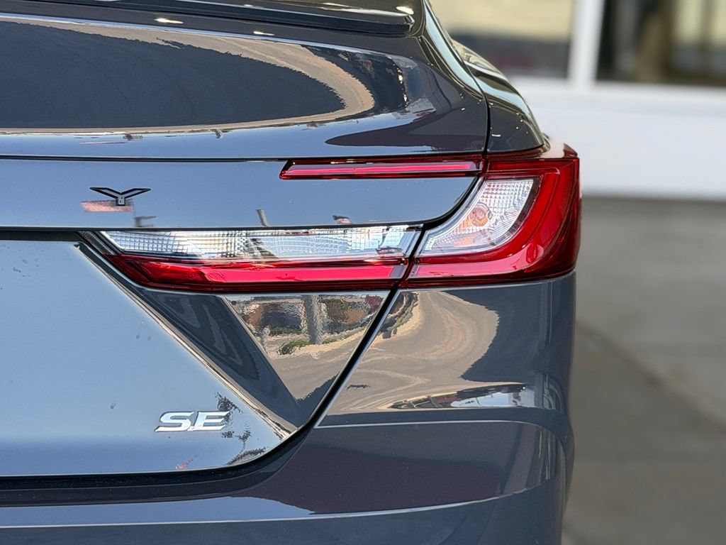 Certified 2026 Toyota Camry SE FWD image 14