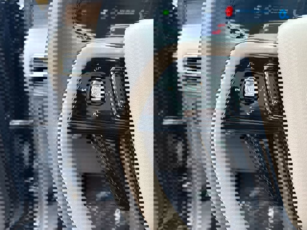 Used 2024 Lincoln Corsair Grand Touring w/ Equipment Group 302A image 17