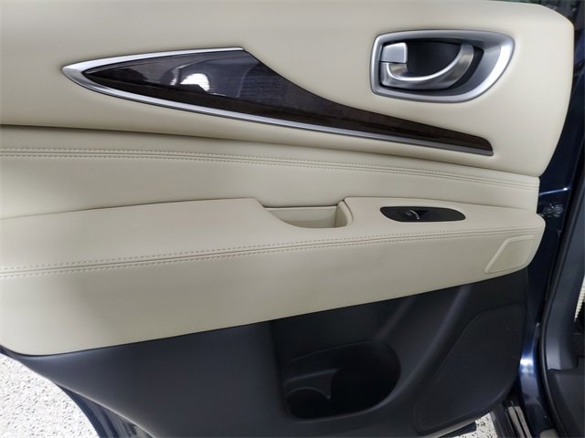 Used 2015 INFINITI QX60 FWD w/ Deluxe Touring Package image 9