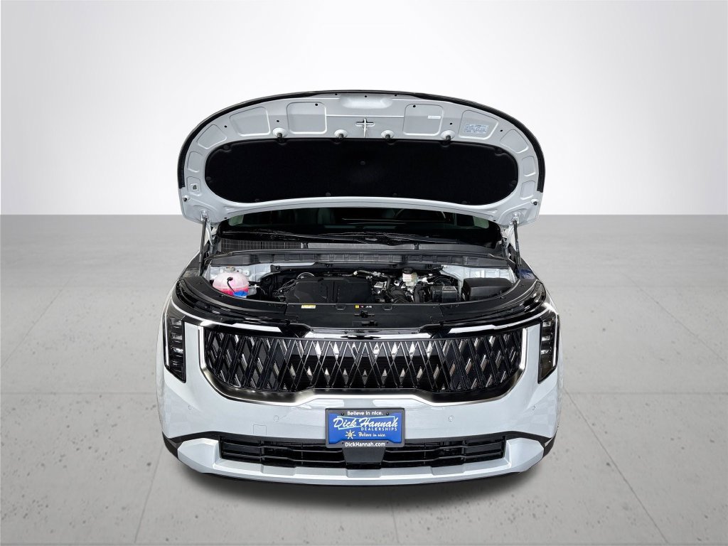 New 2027 Kia Carnival FWD image 21