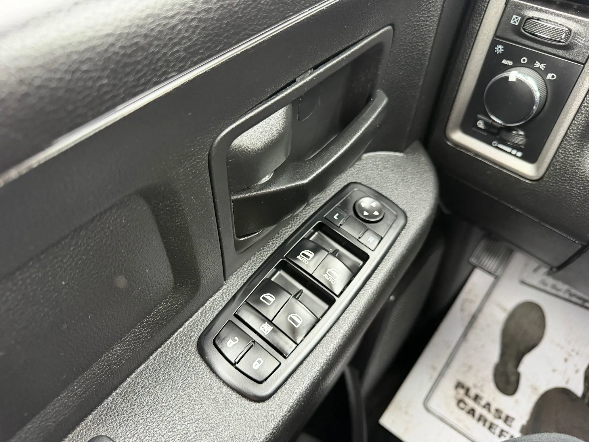 Used 2017 RAM 3500 Tradesman w/ Chrome Appearance Group image 28