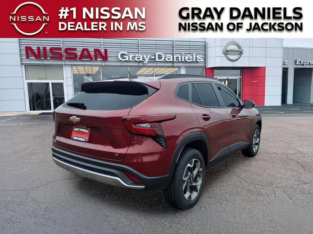 Used 2024 Chevrolet Trax LT w/ Driver Confidence Package FWD image 7