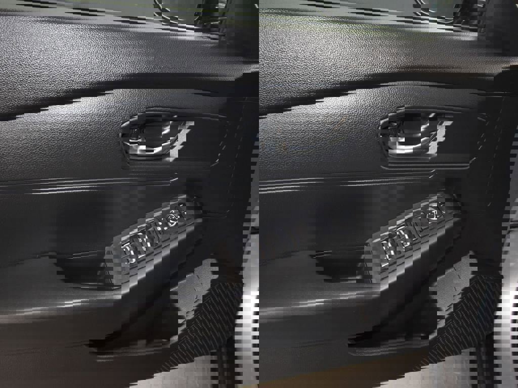 Used 2023 Honda Accord LX image 14