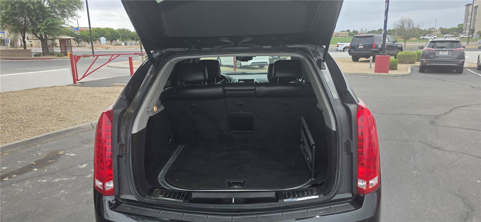Used 2014 Cadillac SRX Performance w/ Driver Awareness Package FWD image 10