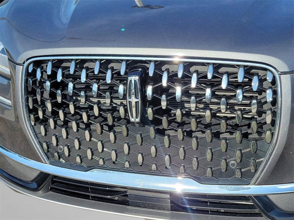 Used 2024 Lincoln Corsair Reserve w/ Equipment Group 202A image 9