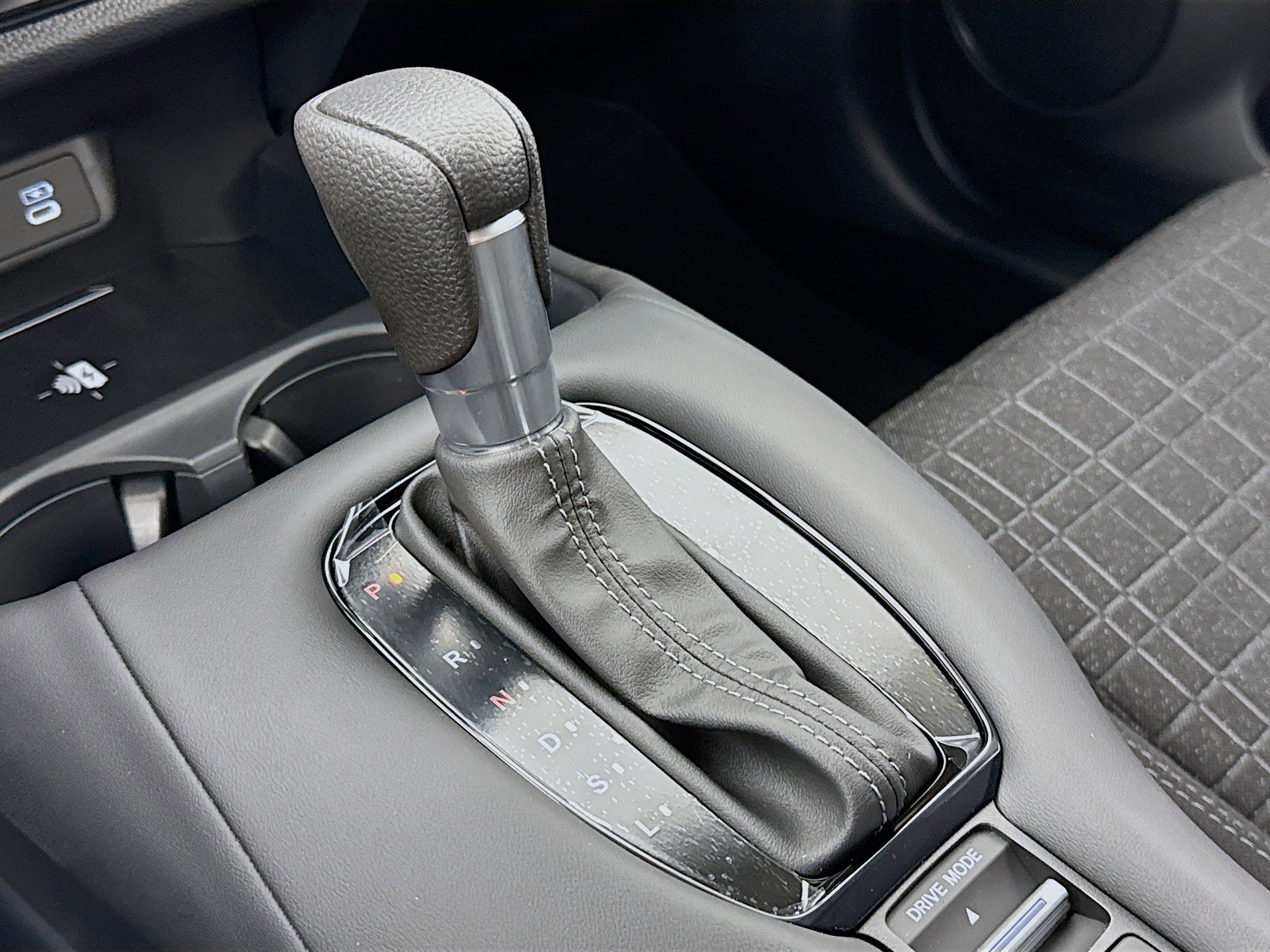 New 2026 Honda HR-V LX image 16