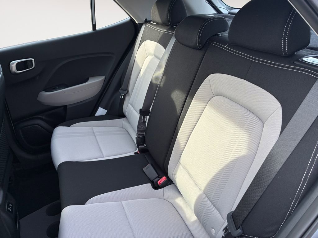 New 2026 Hyundai Venue SEL FWD image 13