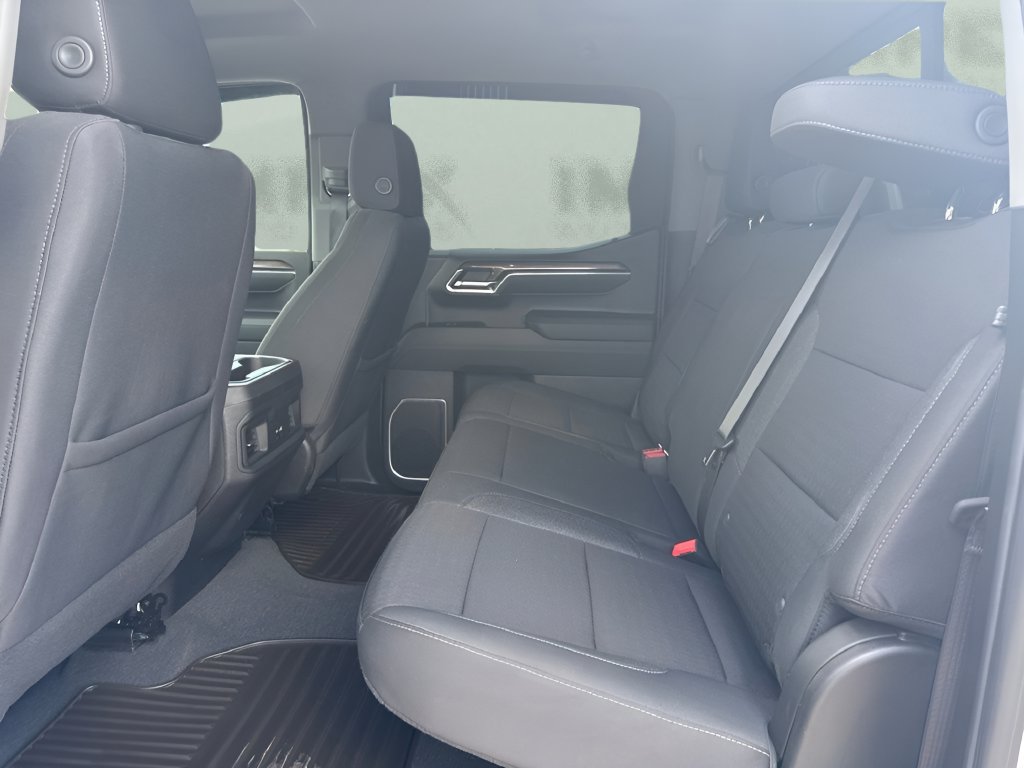 Used 2024 Chevrolet Silverado 1500 LT AWD/4WD image 36