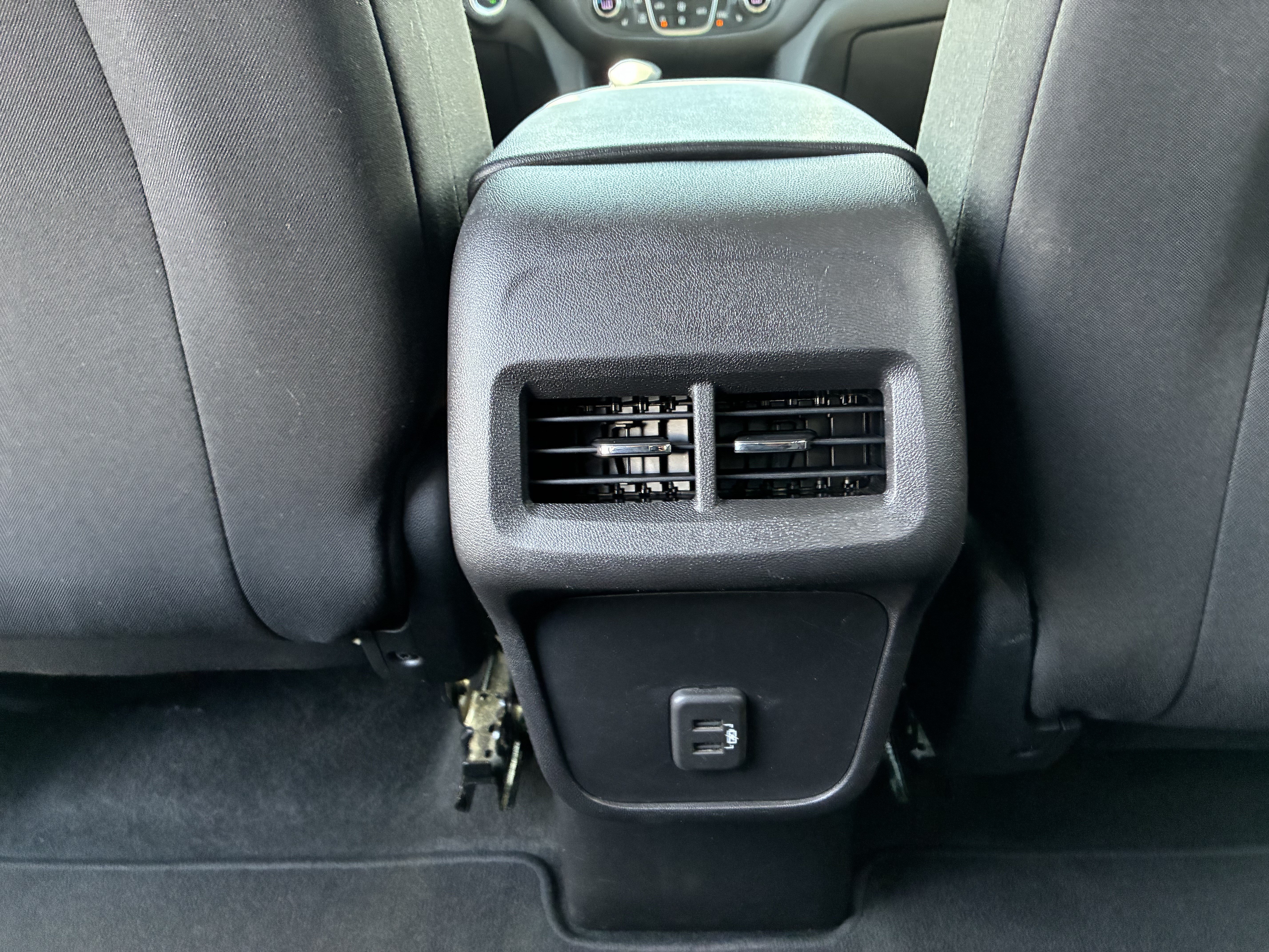 Used 2024 Chevrolet Equinox LT AWD/4WD image 18