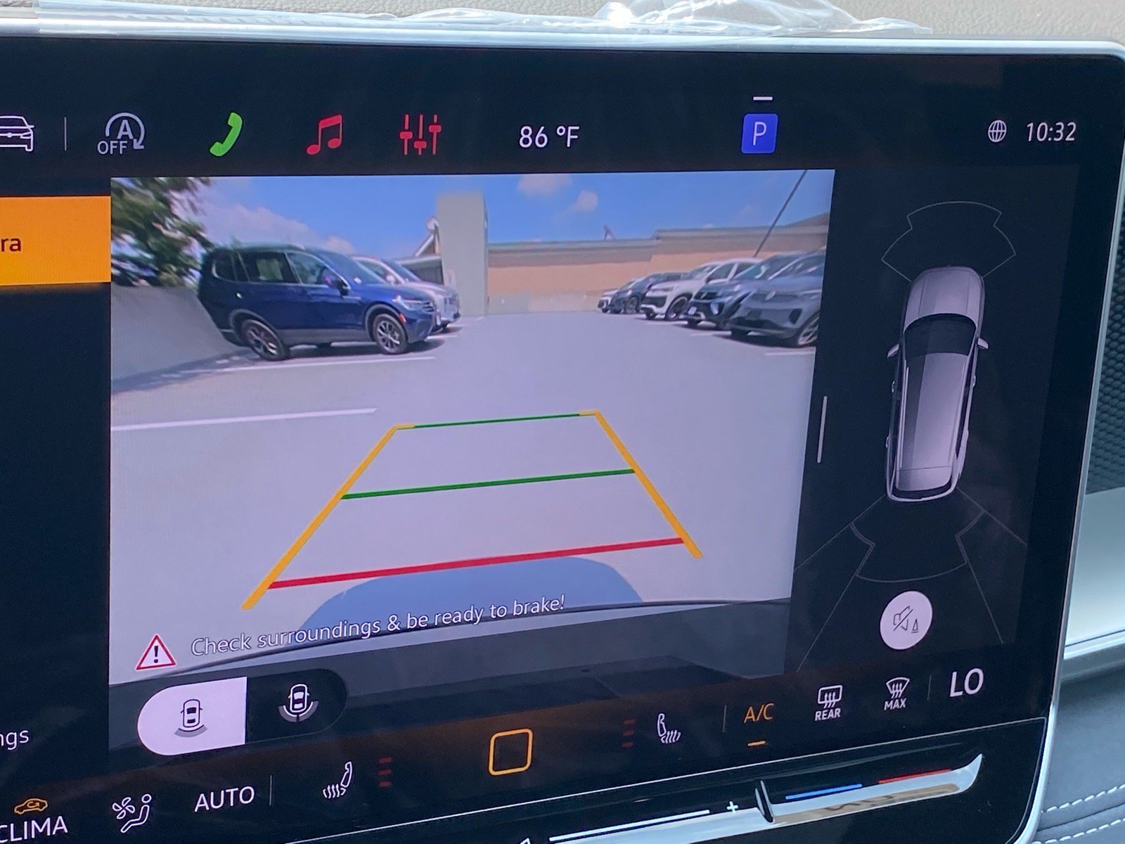 New 2026 Volkswagen Tiguan SE R-Line AWD/4WD image 10