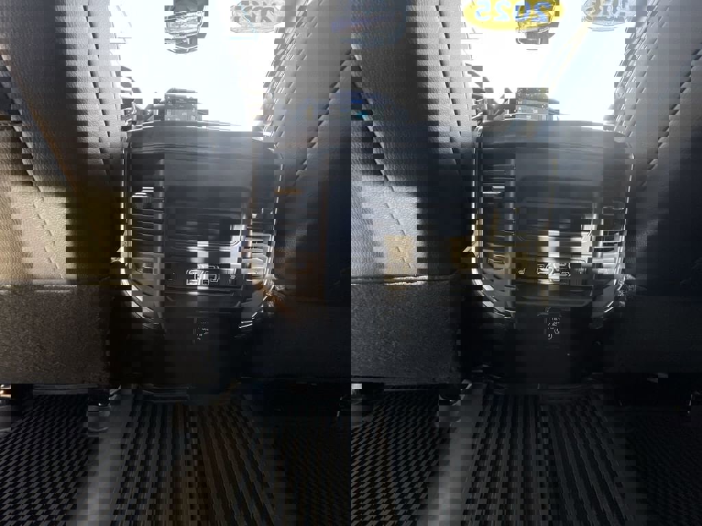 Used 2025 RAM 2500 Laramie image 21