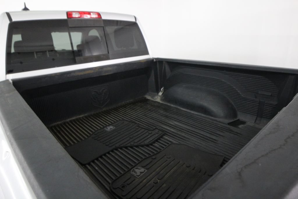Used 2015 RAM 1500 Big Horn AWD/4WD image 30