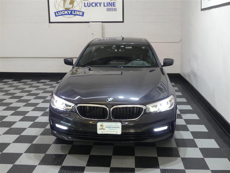 Used 2018 BMW 530i xDrive image 3