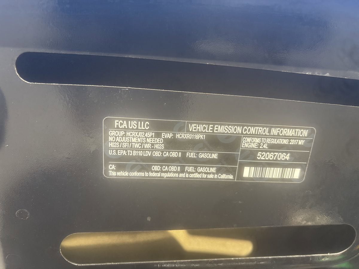 Used 2017 Jeep Renegade Latitude image 31