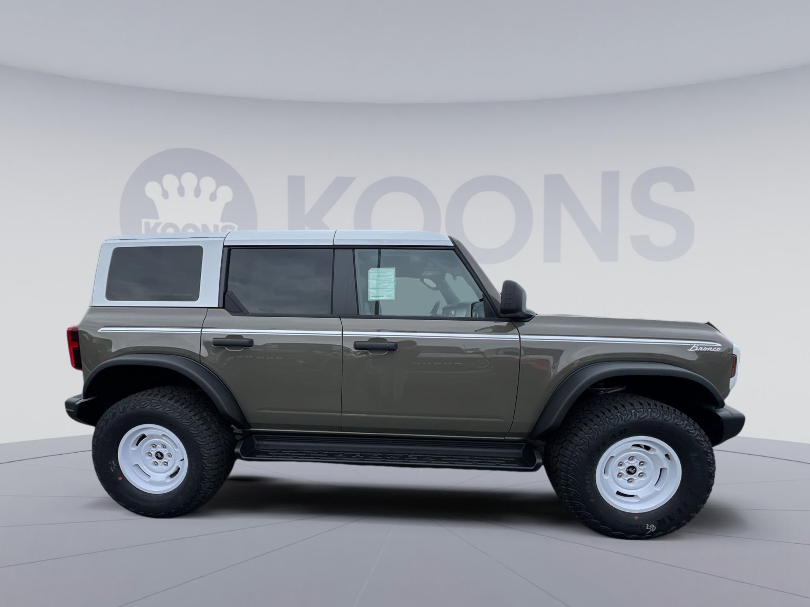 New 2026 Ford Bronco Heritage Edition image 8
