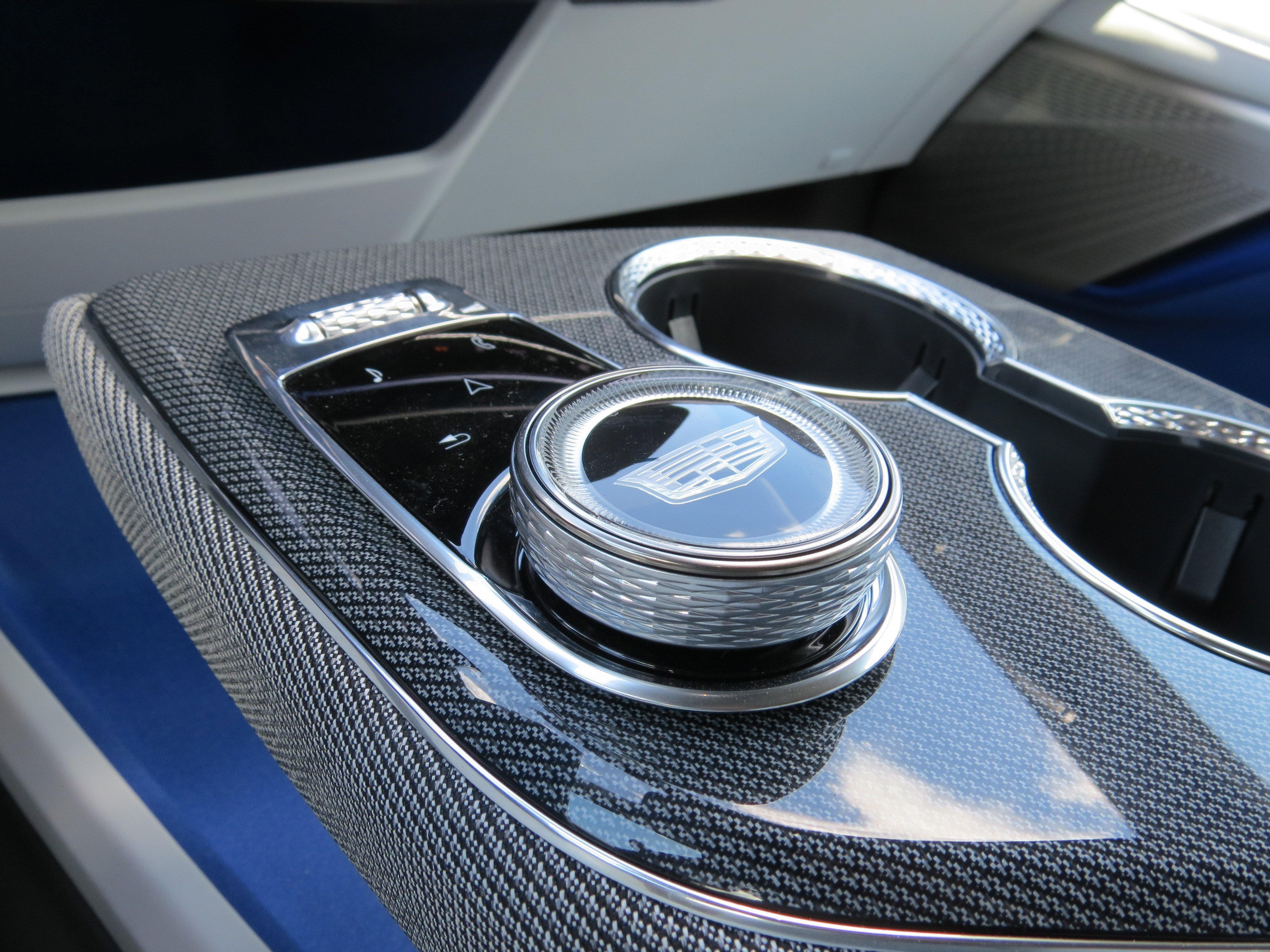 New 2025 Cadillac Optiq Sport 2 w/ LPO, Floor Liner Package image 26