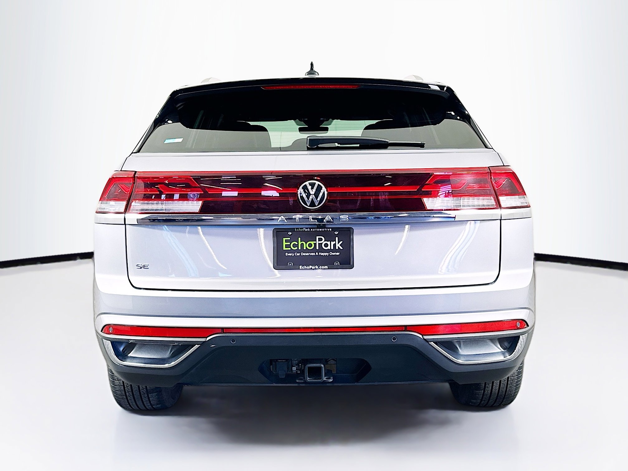 Used 2025 Volkswagen Atlas Cross Sport SE FWD image 7