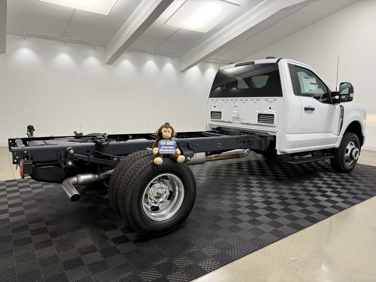 New 2025 Ford F350 XLT w/ XLT Value Package image 7