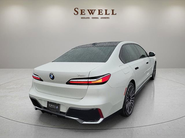 New 2026 BMW 740i RWD image 4