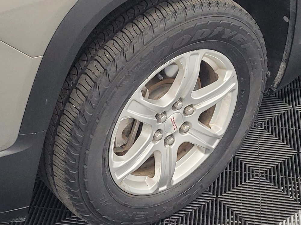 Used 2019 GMC Acadia SLE image 31