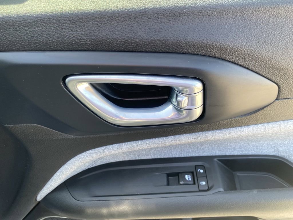 Certified 2024 Jeep Compass Sport image 11