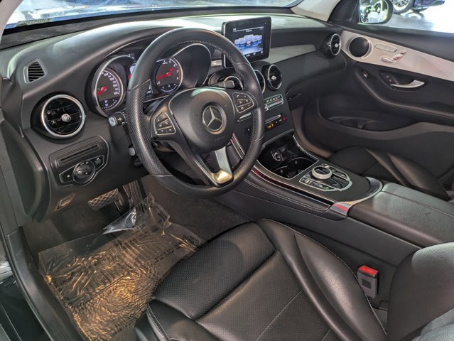 Used 2019 Mercedes-Benz GLC 300 4MATIC image 10
