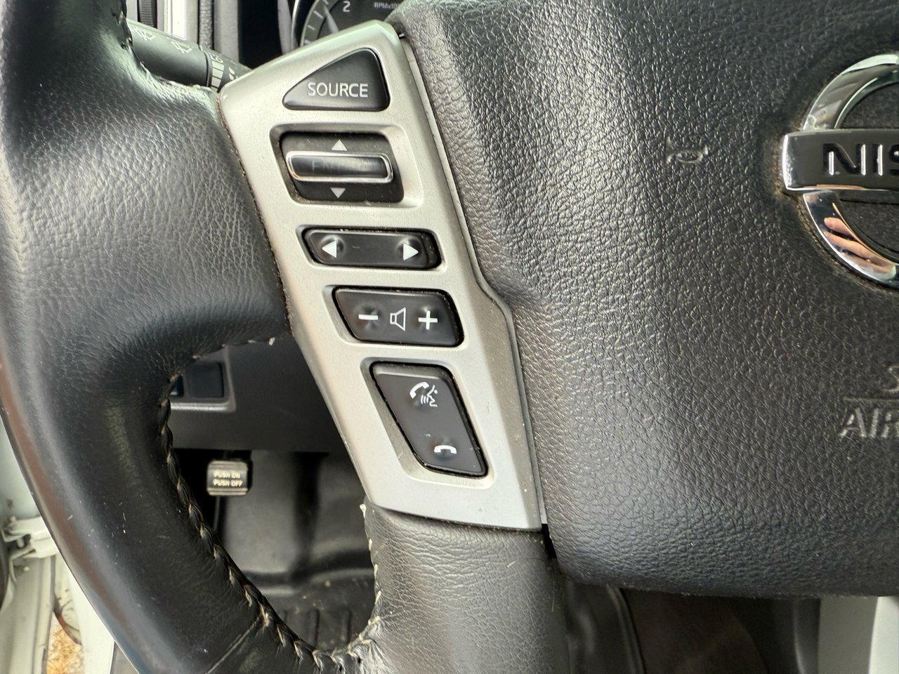 Used 2017 Nissan Titan PRO-4X image 15