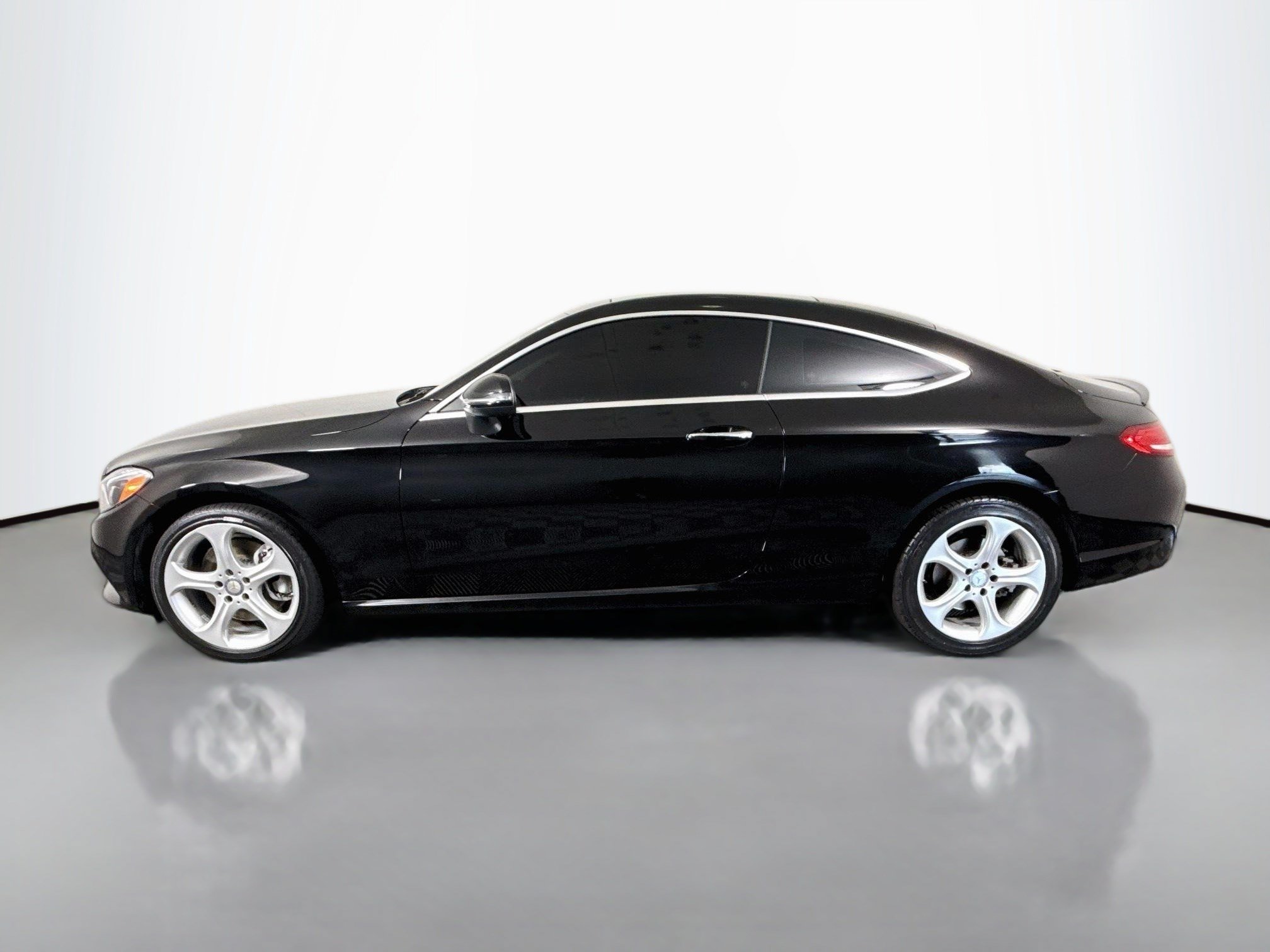Used 2017 Mercedes-Benz C 300 Coupe image 6