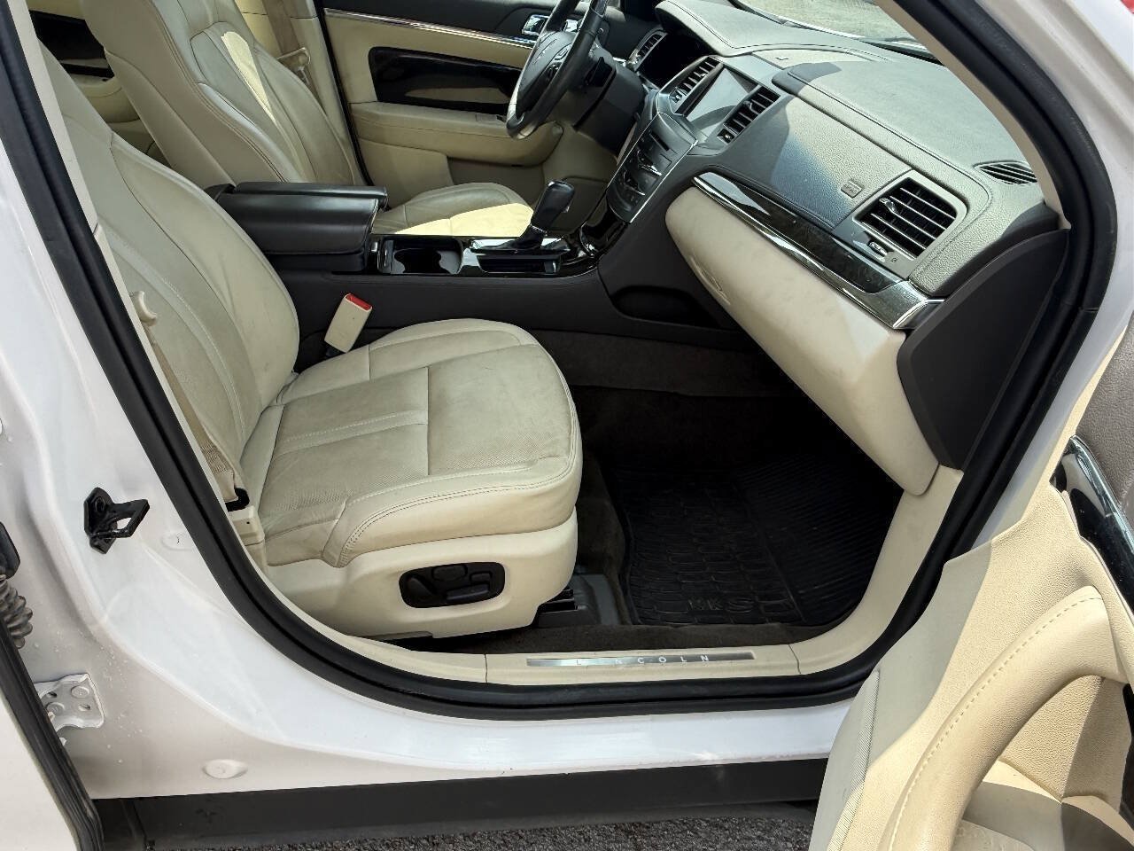 Used 2016 Lincoln MKS AWD w/ Equipment Group 101A image 16