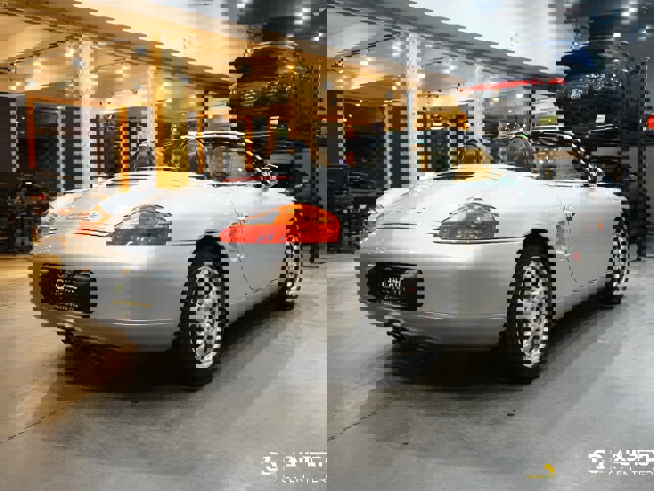 Used 2002 Porsche Boxster S image 4