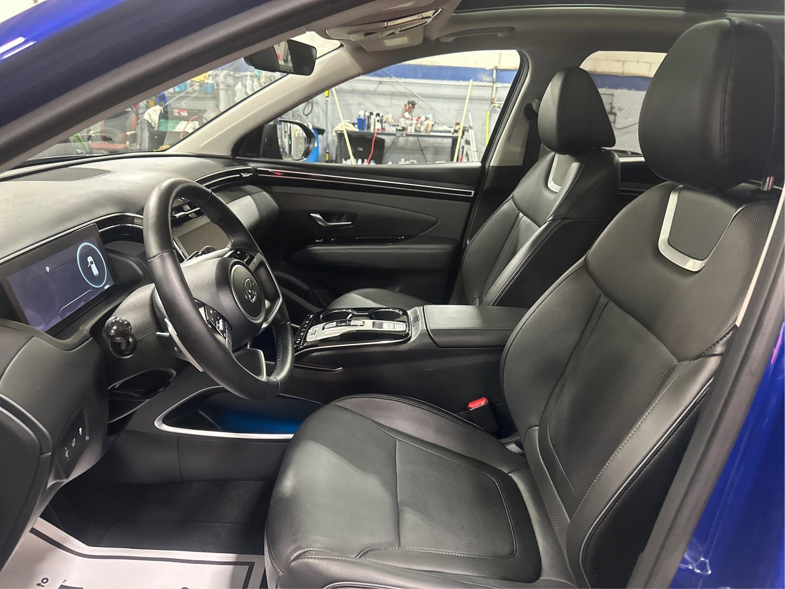 Certified 2023 Hyundai Tucson Limited AWD/4WD image 9