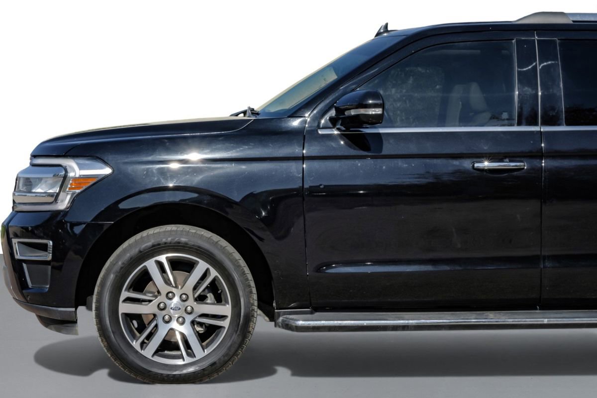 Used 2022 Ford Expedition Max Limited image 10