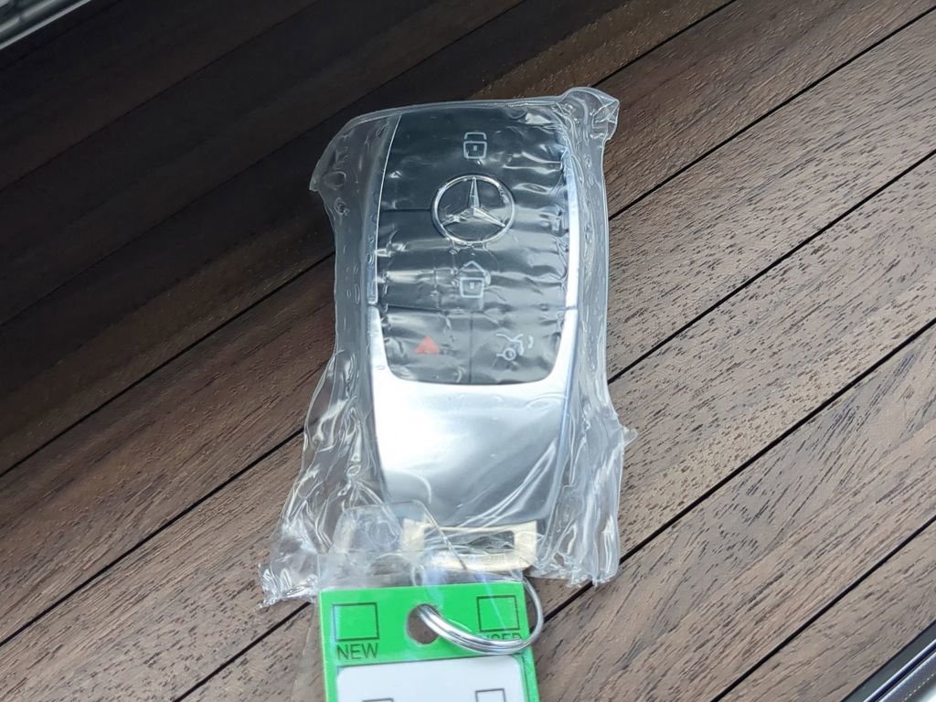 Certified 2025 Mercedes-Benz GLE 350 4MATIC image 25