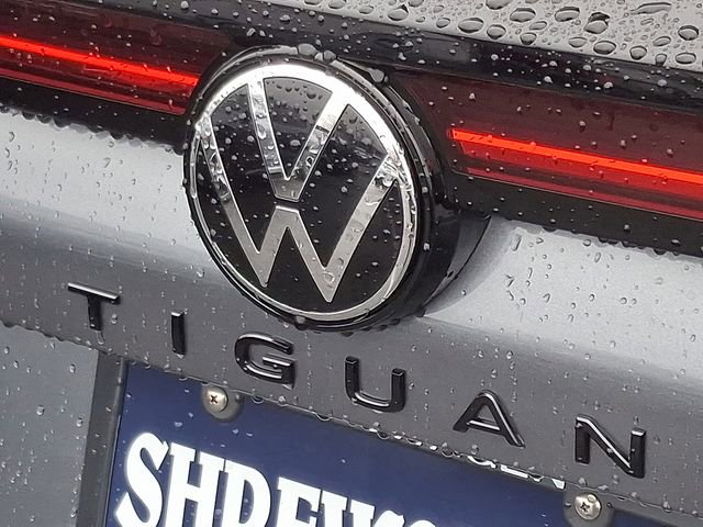New 2026 Volkswagen Tiguan SE R-Line image 12